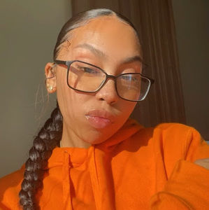 Meet your Posher, Isabela